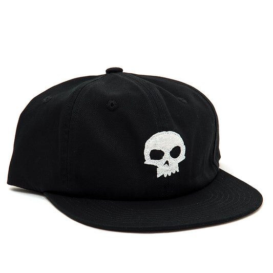 Single Skull Applique 6-Panel Snapback (Black)