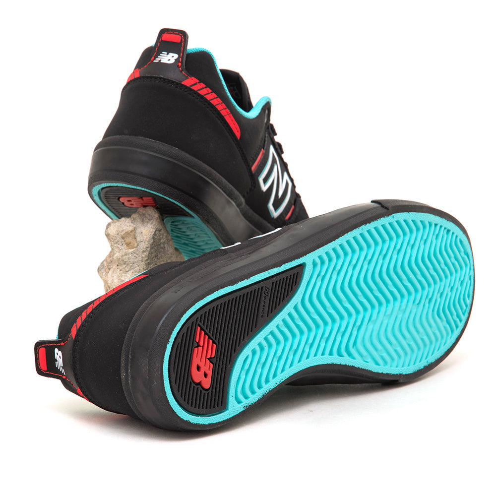 NM306 (Jamie Foy) Black / Red