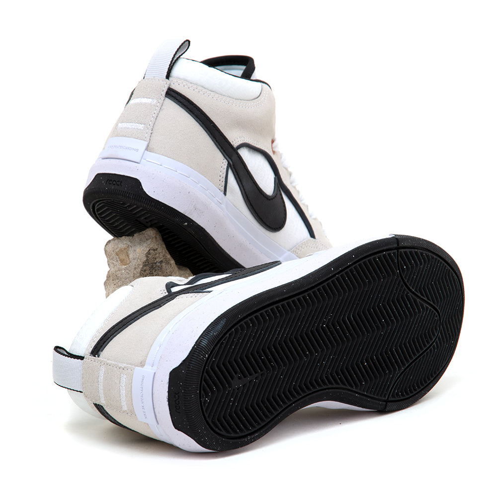 React Leo (White / Black)