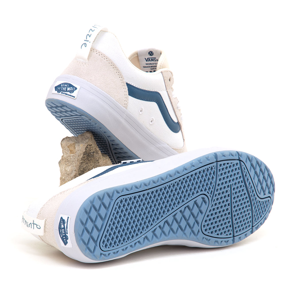 Skate Lizzie Low (White / Light Blue) VBU