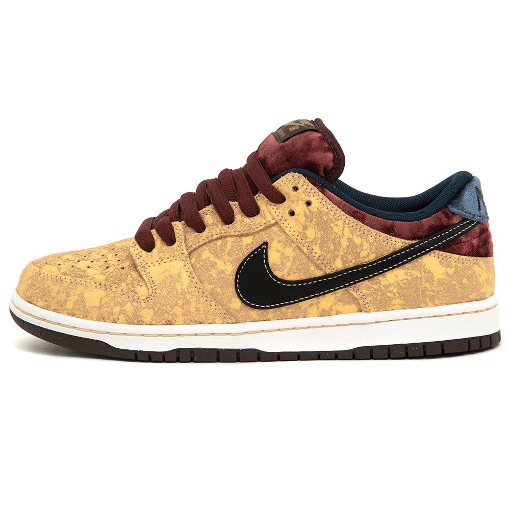 Dunk Low Pro (City of Cinema) Celestial Gold / Black