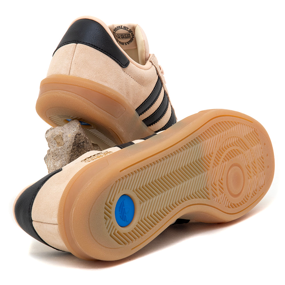 Glenburn (Sand Strata / Core Black / Gum4)